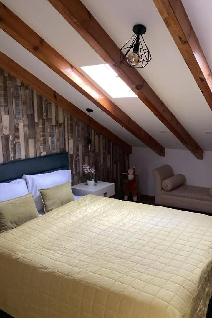 Hotel Vila Aleksander 2 Korce