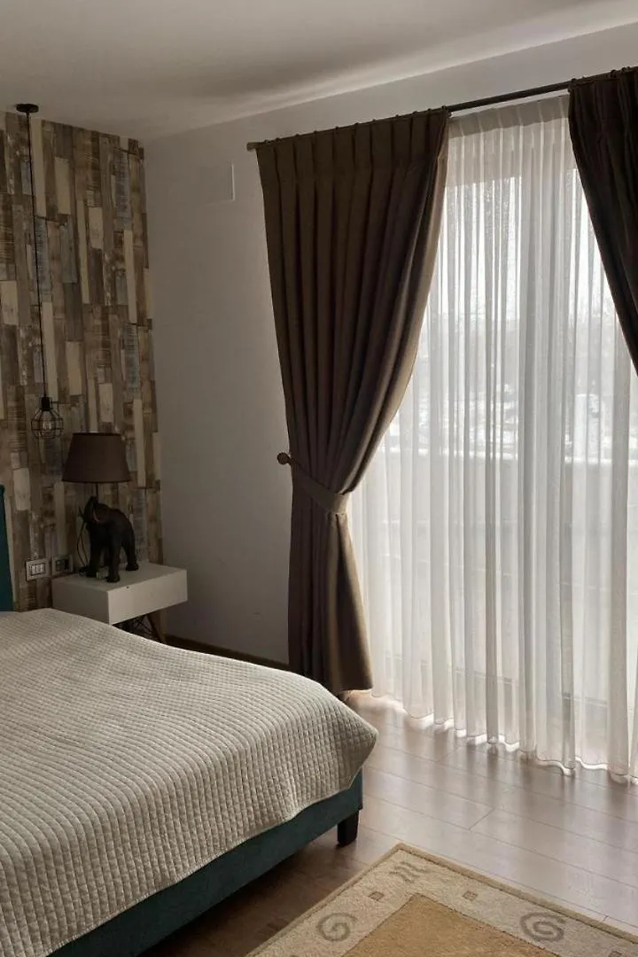Hotel Vila Aleksander 2 Korce